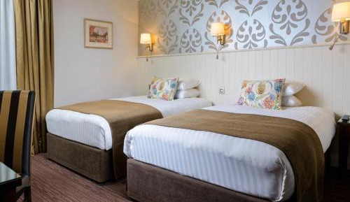 Superior Twin Room