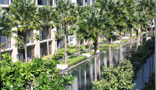 Apartment with Garden View