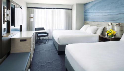 Double Room with Two Double Beds and Accessible Tub - Disability Access