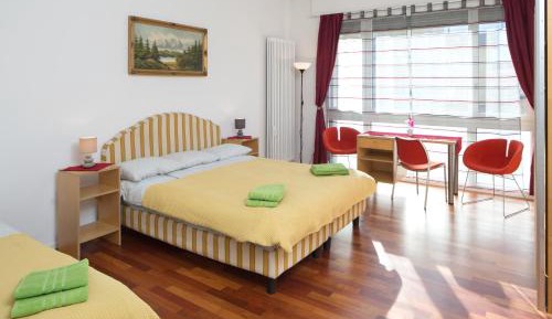 Quadruple Room with Shared Bathroom