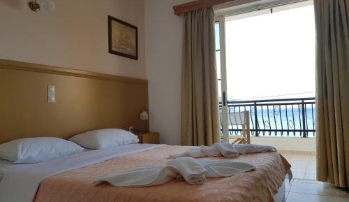 Double or Twin Room with Sea View