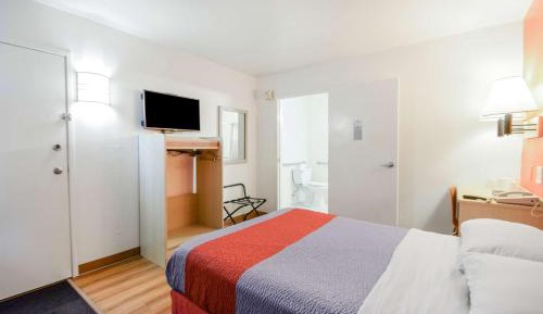 Double Room - Disability Access - Non-Smoking