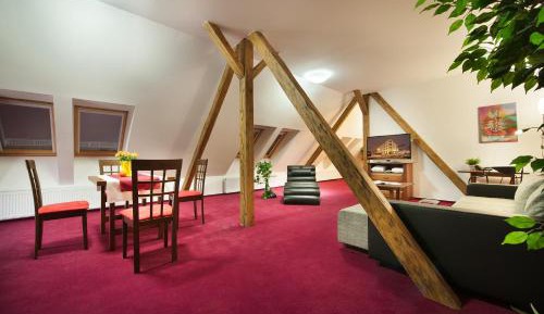 Luxury Attic Suite