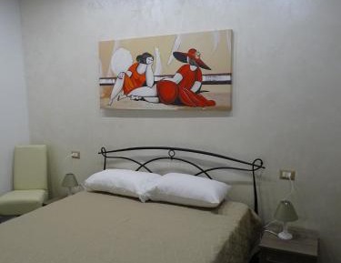 Standard Queen Room