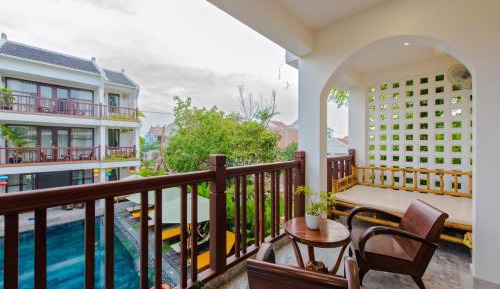 Deluxe Double or Twin Room with Garden View