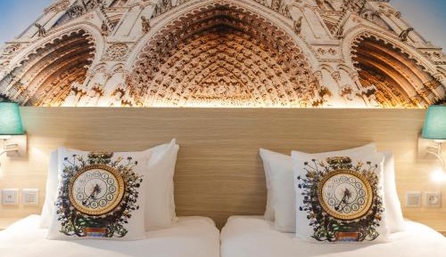 Connecting Double Rooms