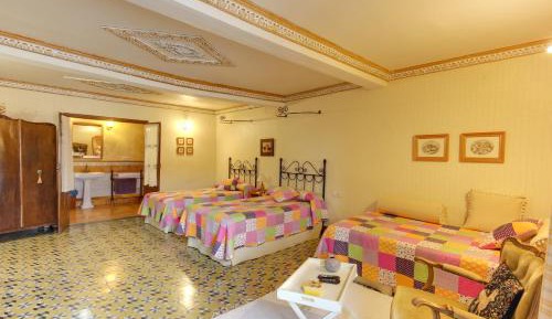 Quadruple Room with Private Bathroom