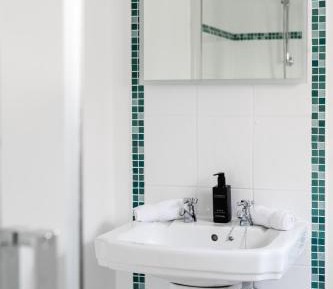 Deluxe Double Room with Private External Bathroom