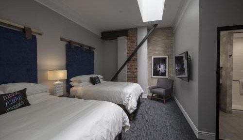 Queen Suite