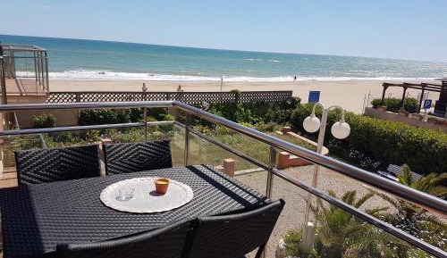 Studio Apartment with Sea View