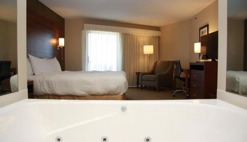 King Room with Spa Bath