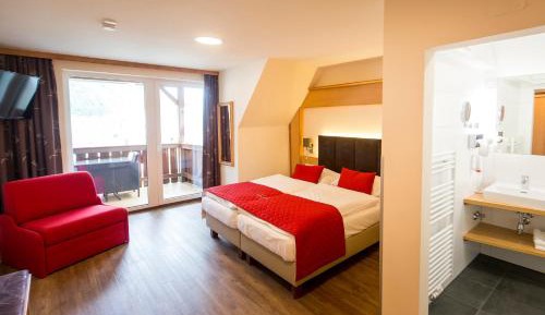 Deluxe Double Room with Balcony