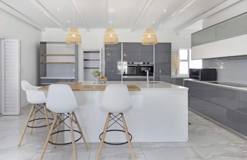 Bloubergstrand House | Beach Home with Panoramic Ocean and Table Mountain views in Cape Town