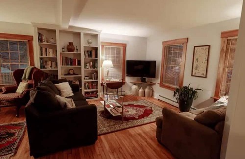 Brownsville House | Escape To Outdoor Adventures at Mount Ascutney