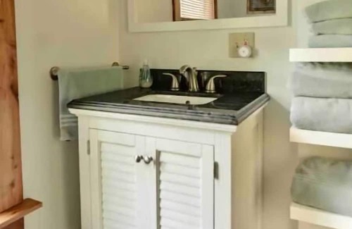 Brownsville House | Escape To Outdoor Adventures at Mount Ascutney