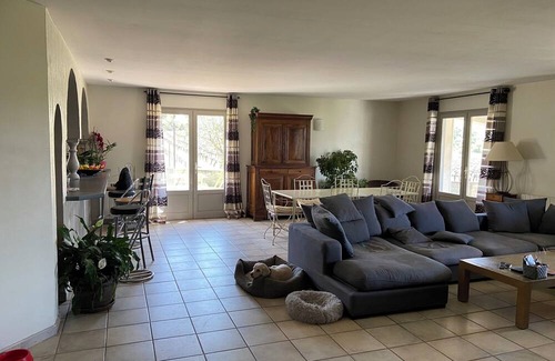 Saint-Laurent-de-Carnols Cabin | Jolie Villa Spacieuse Avec Piscine Vallée de la Cèze