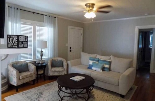 Ronda House | Wine Country Cottage - 3BR 2BA Home Near Wineries