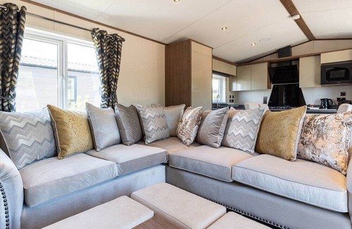 Carlton-in-Cleveland Cabin | 3 bedroom accommodation in Great Ayton, Yorkshire Moors and Coast