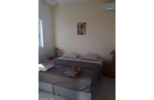 Messini House | Apartment Lena in Analipsis