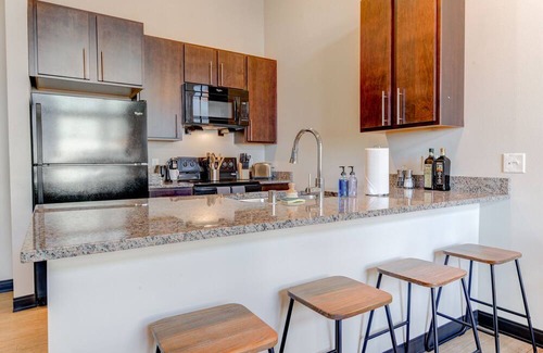Westown Apartment | Milwaukee | Charming 1BD/1BA Downtown Apartment