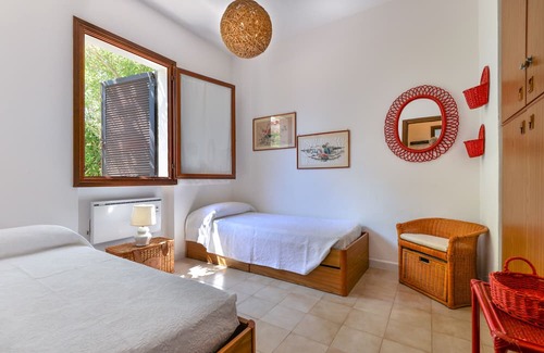 Marmi Apartment | Holiday Apartment "Villetta Marmi" with Private Garden