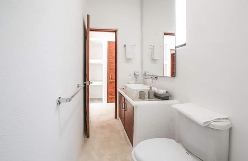 Buenavista House | Casa Lole | Private Pier, Free Kayaks & Paddle