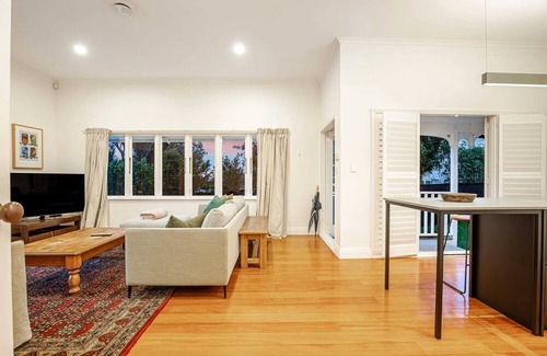 Grey Lynn House | Modern Classic Summar