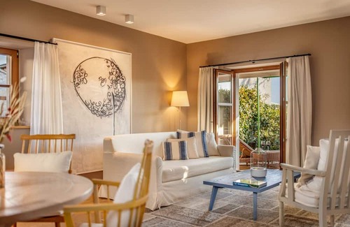 Bale Resort | Villa Gambalera - Three Bedroom Resort, Sleeps 6