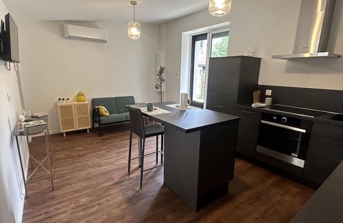 Moulins Cottage | Gite Moulins, 1 bedroom, 2 persons