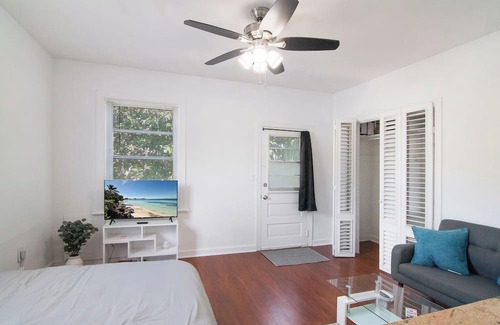 Southside Condo | Walton Place 3