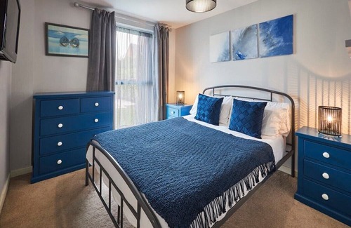 East End Apartment | Host & Stay | London Avenue
