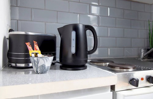 Junction Apartment | Compact Studio flat in Archway | Pass the Keys