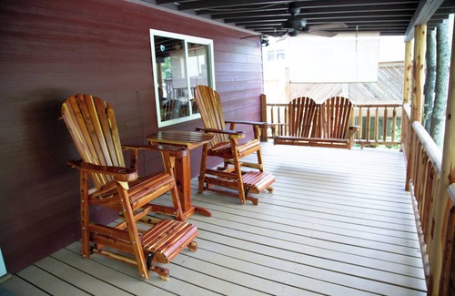 Smithville House | Hideaway Holler Cabin