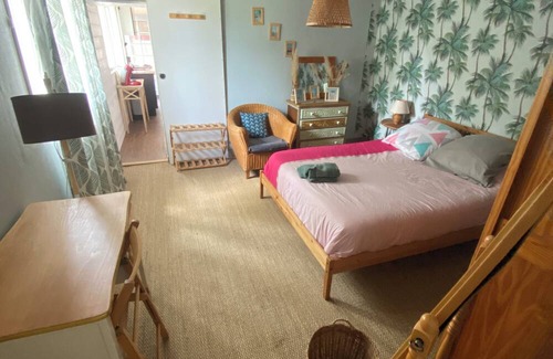 Mery-Bissieres-en-Auge House | Country house in the Pays d'Auge. Relaxation and rest here at the Gîte du Laizon.