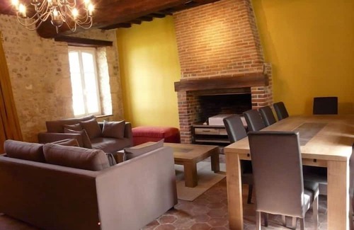 Rouvray-Saint-Florentin Cottage | Gite Les-Villages-Vovéens, 4 bedrooms, 12 persons