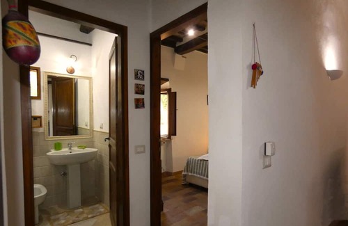 Amelia Apartment | ESCAPE TO UMBRIA, Porta Leone
