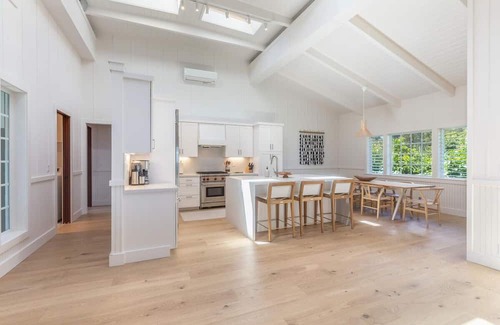 Wainiha House | Modern Beachfront Estate near Tunnels, Sleeps 12
