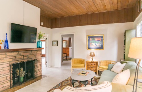 Melbourne Village House | Oasis In The Heart Of Melbourne... Check out our aerial video.