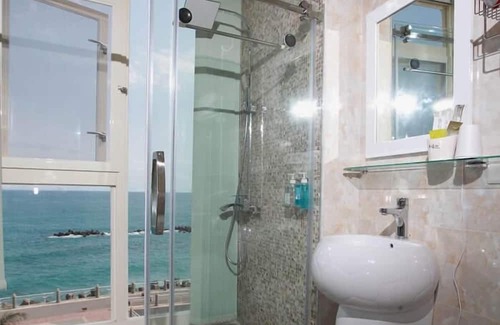 Hualien City Centre Bed & Breakfast | View Ocean