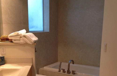 McAllen House | Great locación. Ubicación perfecta. La casa ideal para llegar en McAllen!!