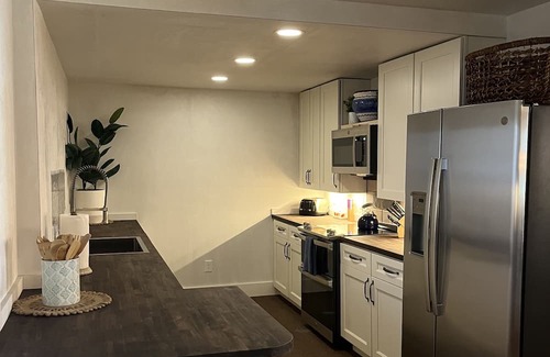 Briggs Farm House | 7 BR/3 Full BA - with CENTRAL AIR includes Linens and towels!!