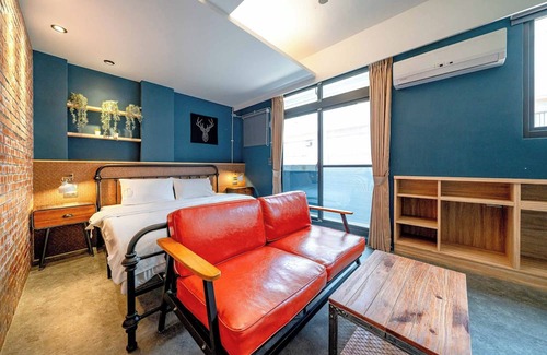 Hualien City Centre House | Blue House