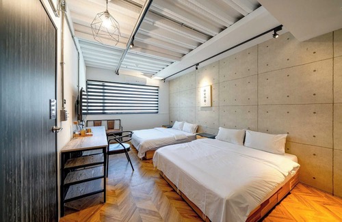 Hualien City Centre House | Blue House