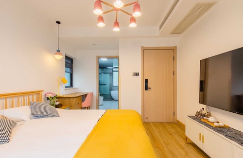 Xihu Bed & Breakfast | Moonlit Orchid Bay Coffee & Tea