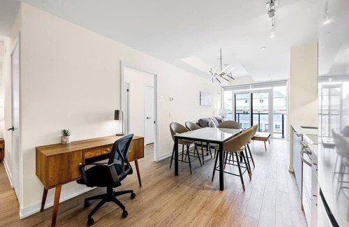 Harwood Apartment | Stock Yards