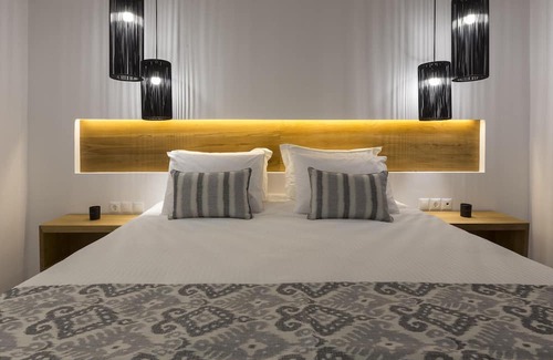 Panormos Villa | Superior Suite With Private Pool and sea View