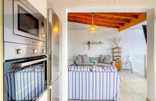 Garachico House | Spacious Terrace House w Ocean View 100m to the Beach
