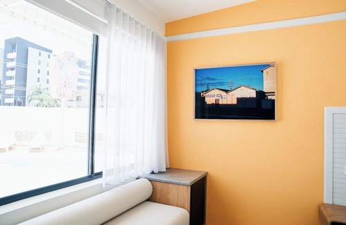 Palm Beach Hotel | The Mysa Motel