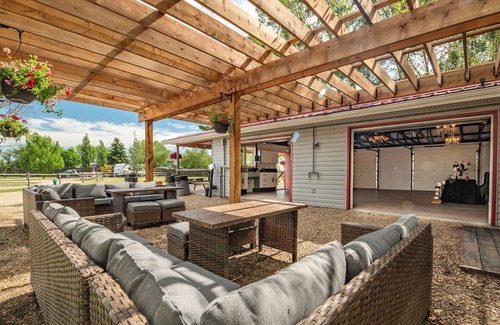 Stettler Other | Cozy Safari Tent at Prairie Junction