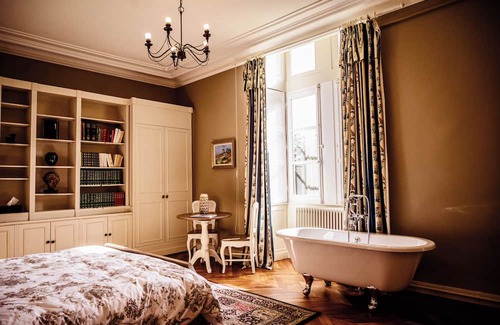 Vallon-sur-Gee House | Château de la Grange Moreau